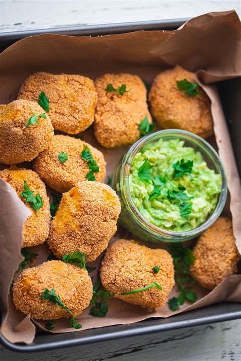 It's a recipe request that i received tons of emails and messages about from the time i started creating. Vegan Chicken Nuggets (Chickpea Nuggets) | Earth of Maria