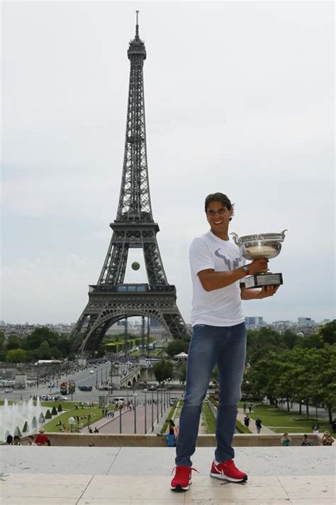 PHOTOS: Rafael Nadal celebrates French Open win with Eiffel Tower photo