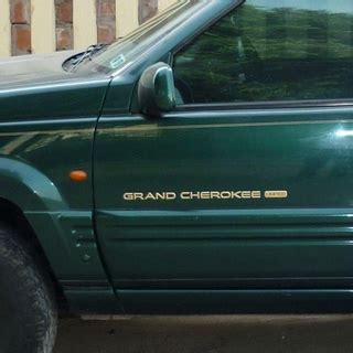 Kit Adesivos Jeep Grand Cherokee V Emblema Dourado Shopee Brasil