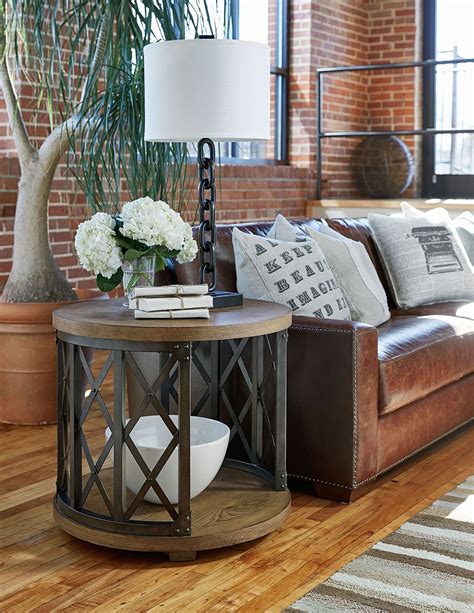 2030 Side Table Decorating Ideas