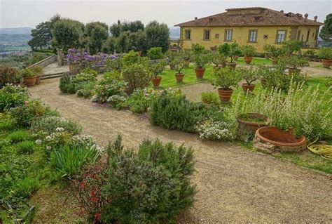 Villa Gamberaia En La Toscana La Primavera Despierta En Los Jardines