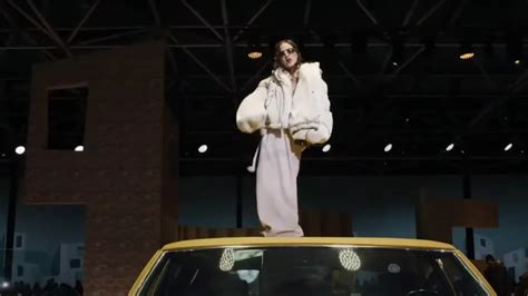 Rosal A Se Roba Las Miradas En Desfile De Louis Vuitton C Digo San