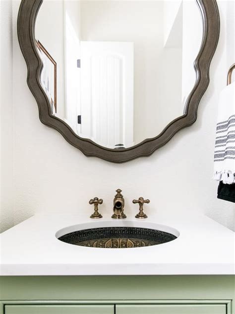 Pictures Of The Hgtv Smart Home 2019 Powder Room Hgtv Smart Home 2019