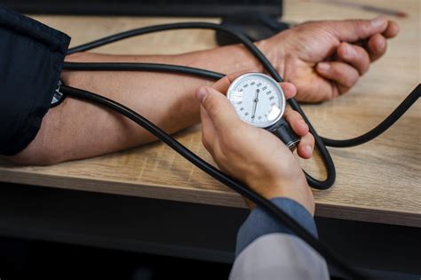 Ketika anda didiagnosa tekanan darah tinggi, hal utama yang perlu anda lakukan adalah menghindari asupan atau makanan penyebab hipertensi. CARA MENGATASI DARAH TINGGI | #1 Portal Cara Mengatasi ...
