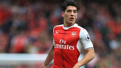 Hector bellerin continues to receive covetous glances from his homeland. Arsenal trói chân Bellerin tới năm 2021