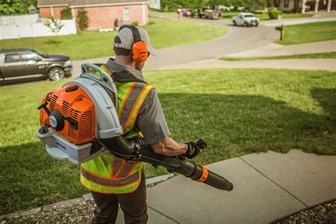 Get outdoors for some landscaping or spruce up your garden! STIHL BR 450 Backpack Leaf Blower - Sharpes Lawn Equip