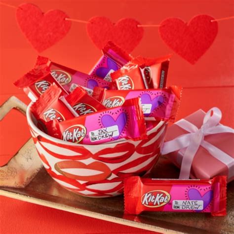 Kit Kat Snack Size Friendship Exchange Valentine Candy Bag 25 Pieces