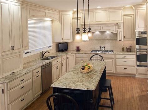 All traditional white kitchen cabinets on alibaba.com have utilized innovative designs to make kitchens perfect. white traditional kitchen cabinets - Decoist