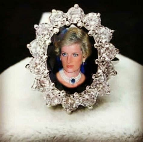 Pin By Bron On Diana Peoples Princess In 2020 Fashion Crown Jewelry