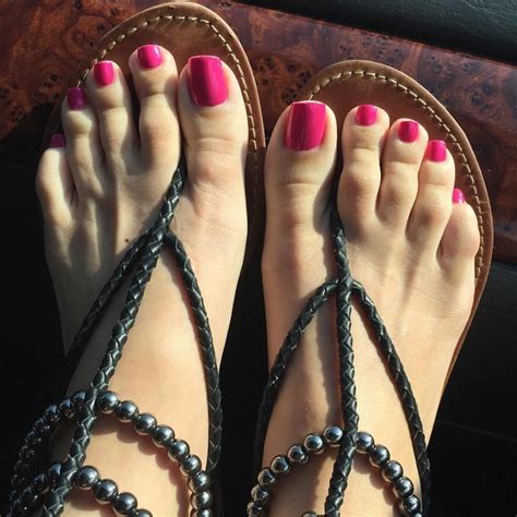 pin by marcus darling on beautiful feet gorgeous feet pink toes beautiful toes
