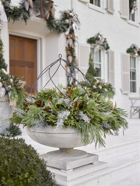 Outdoor Holiday Decorating Home For The Holidays Showcase
