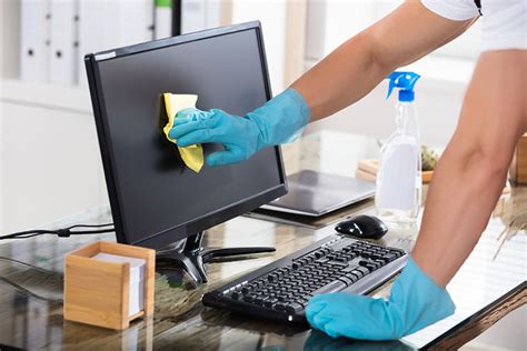 How To Clean Computer Monitor Clearance Deals Save 70 Jlcatjgobmx