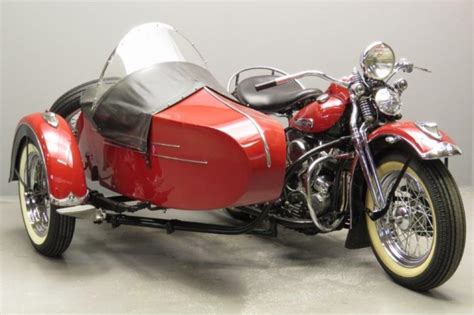 Explains the difference between a goldwing sidecar frame and a standard sidecar frame for the fs iii & fs ii se. Vintage 1948 Harley-Davidson Panhead "F" Model with a sidecar