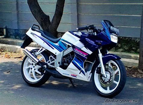 Padi dan kapas merupakan lambang sila pancasila yang …. Siapakah motor fairing yang menggunakan lampu sein tempel ...