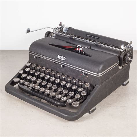 Fully Refurbished Royal Quiet Deluxe Typewriter With Black Crinkle