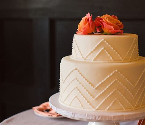 Such A Stunning Cake Novell Wedding Bands