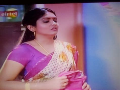 Asianet Tv Serial Parasparam Actress Gayathri Latest Photos Malayalam Serial Actress Hot Photo