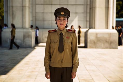 北朝鮮の女性の写真を撮り続けたら、あるコトに気がついた・・・ North Korea Photos Of Women Korean Women