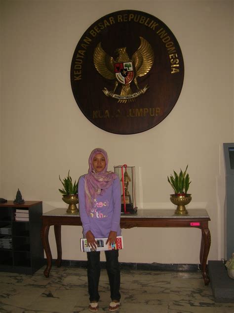 Berbeda dengan stasiun di indonesia yang berkarakter belanda, yang di. Diari, Koleksi & Memori ~ NORA ASFA~: Sehari di Kedutaan ...
