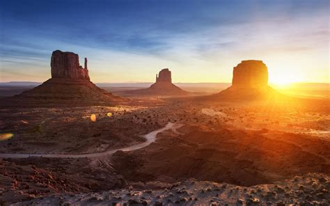 Sunrise In Monument Valley Wallpapers And Images Wallpapers Pictures