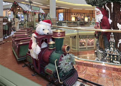 Santas Village And The North Pole South Coast Plaza