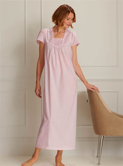 Luxurious Woven Cotton Nightdress In Pink David Nieper