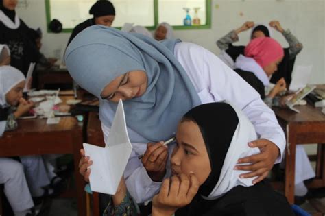 Keputusan kepala uptd puskesmas lebaksiu. Prodi Administrasi Perkantoran SMK Famuba Gandeng Wardah | PWM Jawa Tengah
