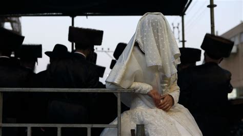 With Jewish Divorce Rates At 30 Ny Orthodoxy Responds The Times Of