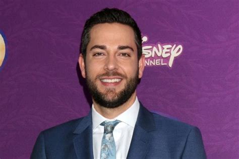 Zachary Levi Height Net Worth And 5 Other Facts About The Actor