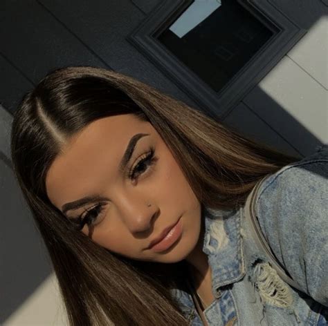 ᴘɪɴᴛᴇʀᴇsᴛ ᴄʜᴀʀᴍsᴘᴇᴀᴋғʀᴇᴀᴋ | Baddie hairstyles, Hairstyle, Hair beauty