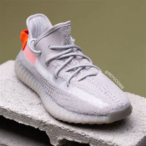 Buy and sell adidas yeezy 350 v2 shoes at the best price on stockx, the live marketplace for 100% real adidas sneakers and other popular new releases. Tenisufki.eu - Znamy Datę Premiery adidas Yeezy Boost 350 ...
