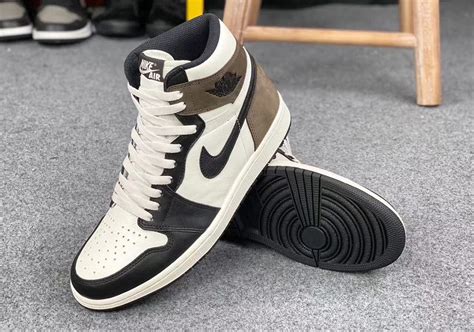 Where To Buy The Air Jordan 1 Dark Mocha House Of Heat Sneaker