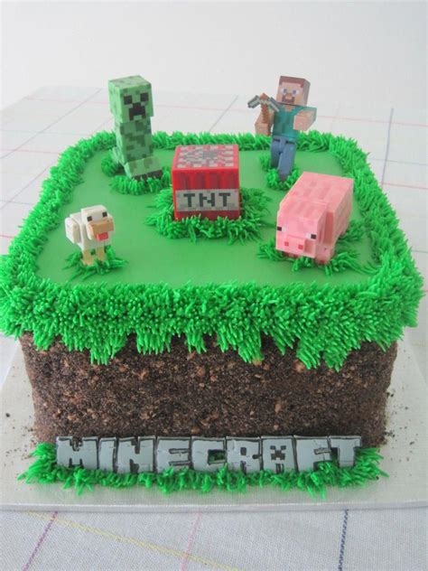 Minecraft Grass Block Birthday Cake For My Nephew Oreo And Teddy Graham