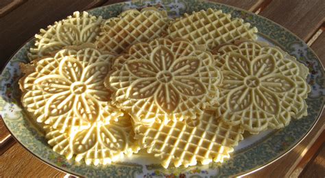 Pizzelle (Italian Anise-Flavored Wafer Cookies) | Villa ...