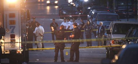 2 Police Officers Shot During Brooklyn Traffic Stop The New York Times