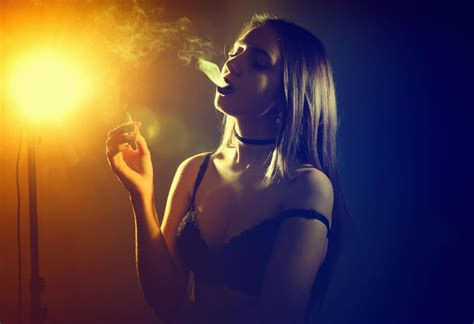 Girls Smoking Weed Wallpaper