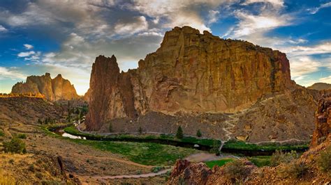 Movies are subject to change. Smith Rock - Bing Wallpaper Download