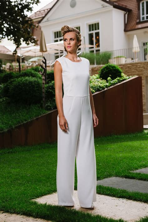 Hochzeitskleid jumpsuit hochzeitskleid jumpsuit brautmode hochzeitsoutfit hochzeit kleidung. Overall Hochzeit für mutige Bräute - feminin und bezaubernd
