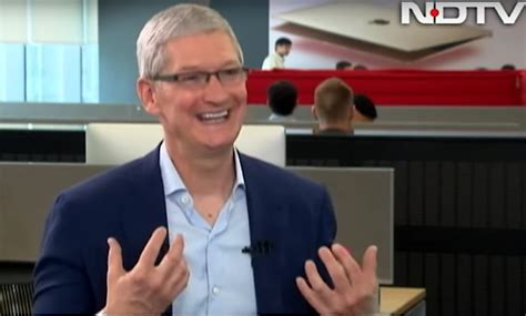 Tim Cook Just Admitted The Price Of Iphones May Be Too High Business Insider India