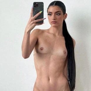 Dixie D Amelio Fully Nude Selfies And Creampie