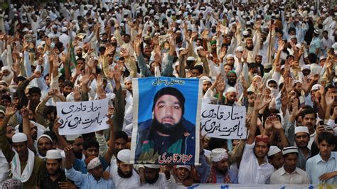 Pakistan Court Seeks To Amend Blasphemy Law Religion Al Jazeera