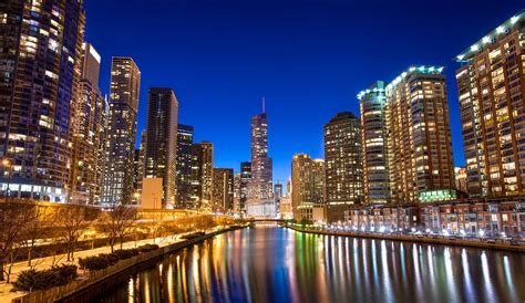 Chicago Buildings Skyscrapers River Embankment Night City Glare