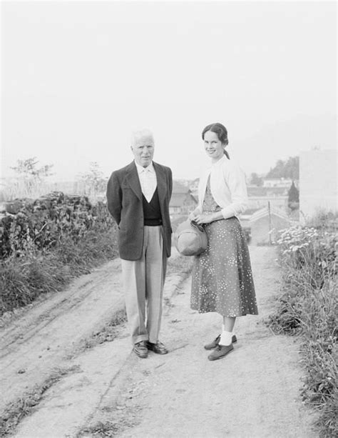 Beautiful Photos Of Charlie Chaplin With His Last Wife Oona Oneill