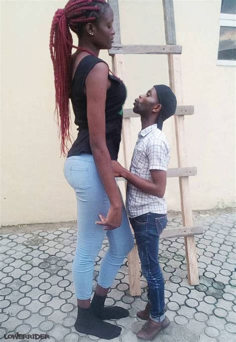 Tall Girl Short Man Kiss By Lowerrider Tall Girl Men Kissing Tall In 2022 Tall Erofound