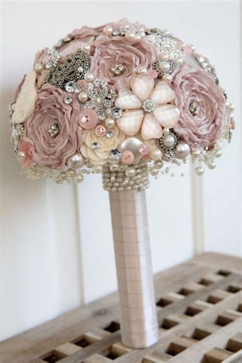 top  vintage wedding brooch bouquet ideas   emmalovesweddings