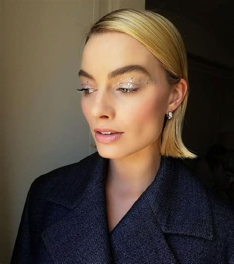 Let Margot Robbie Be Your Guide To Modern Bohemian Beauty Vogue