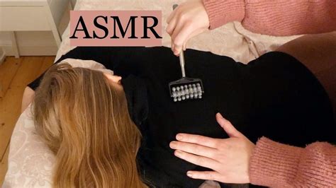 Asmr Using A Massage Roller On My Friend Back Massage Back Brushing