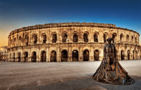 Les arènes de Nîmes : un des amphithéâtres romains les mieux conservés