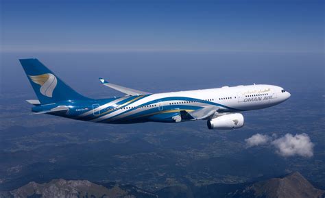 Oman, službeno sultanat oman je država na jugoistočnoj obali аrapskog poluotoka u jugozapadnoj aziji.na istoku i jugu izlazi na arapsko more, a na sjeveroistoku na omanski zaljev.graniči na jugozapadu s jemenom, na zapadu sa saudijskom arabijom, te na sjeverozapadu s ujedinjenim arapskim emiratima Oman Air's Sindbad offers online duty free. Oman Air 39;s ...