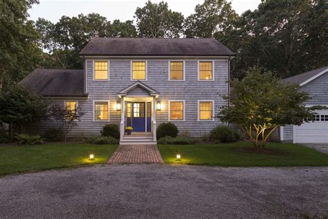 Cozy Beach Cottage Gets Re Imagined In The Village Of East Hampton